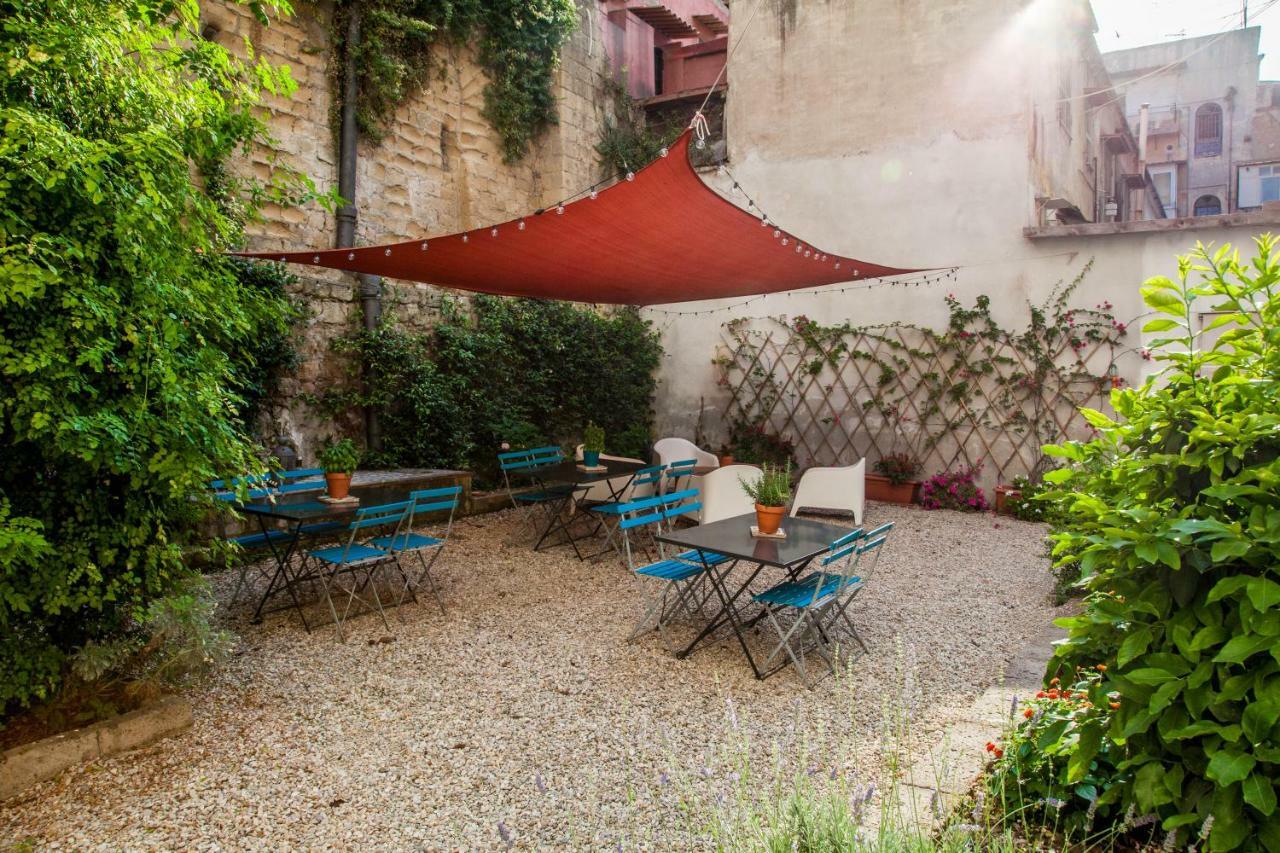 Bed and breakfast Borgo Vergini Garden 2*
